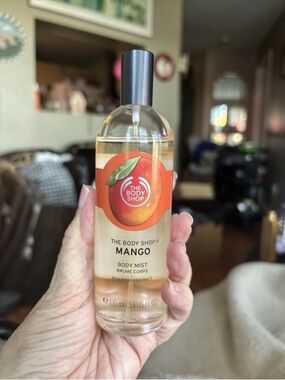 The Body Shop Mango Body Mist 100ml Spray. Rare & Discontinued. Gorgeous!